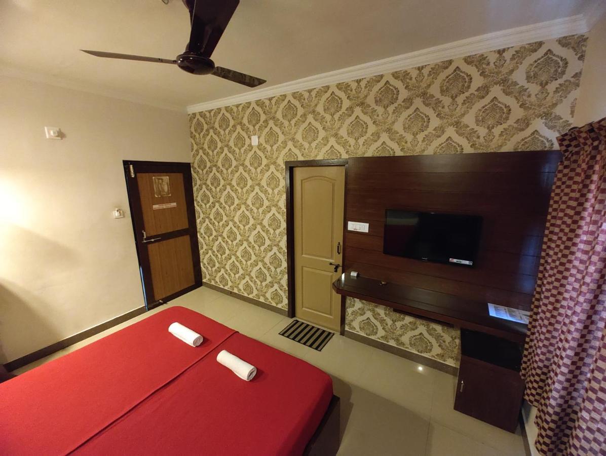 Vyavahar Lodge Udupi Exterior photo