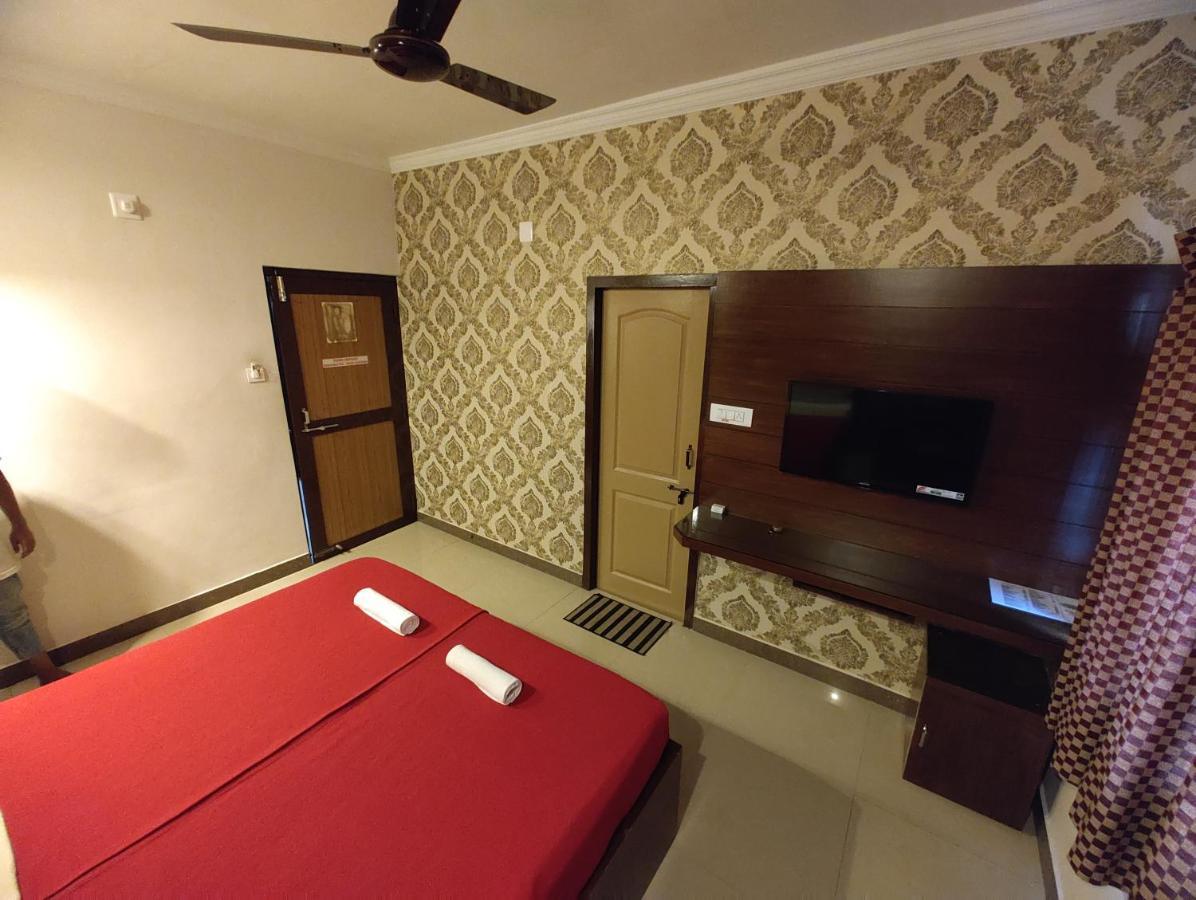Vyavahar Lodge Udupi Exterior photo